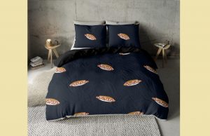 Géén grap, hier bestel je nu je eigen Frikandellen-Dekbedovertrek! Frikandellen