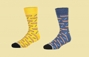 Frikandel Speciaal-Sokken mét vorkje, die haal je hier! Frikandel Speciaal