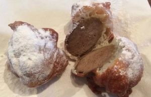 Hét recept voor de Oliedel, een combi tussen een Frikandel en Oliebol! Oliedel