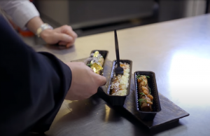 Dit is de duurste Frikandel van Nederland, zou jij ‘m kopen? Frikandel