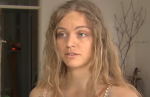 Dit is Iris en Iris wil je niet op je witte bank laten zitten! Iris