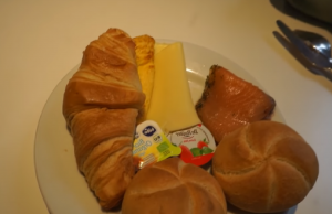 Géén 1 euro-ontbijt bij IKEA meer, dit is de nieuwe gigantisch hoge prijs! IKEA