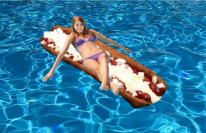 Hier haal jij deze spotgoedkope gigantische Opblaas-Frikandel van 2 meter lang! Opblaas-Frikandel