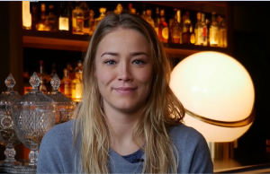 Scherpe fan ziet dat Geraldine Kemper niet álles bedekt op gewaagde foto! Geraldine Kemper