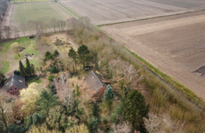 Vrijstaande woning op ruim 4000m2 grond voor 125.000 euro op Funda! Funda