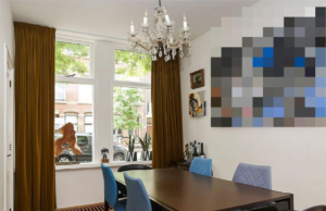 Ongecensureerde foto aan muur in Schiedams huis op Funda voor altijd op je netvlies! Funda