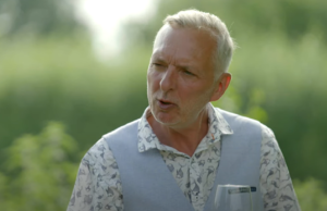 Zien: Kijkers woedend door PVV-uitspraken van Martien Meiland! Martien Meiland