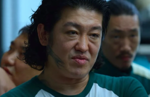 Wow: Zó ziet Jang Deok-su uit Squid Game er in het echt uit! Squid Game