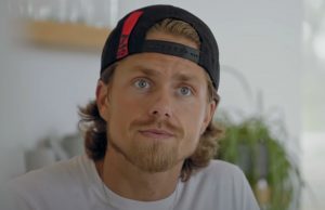 Vrouw klapt uit de school in gelekt gesprek: “Zwanger van André Hazes!” André Hazes