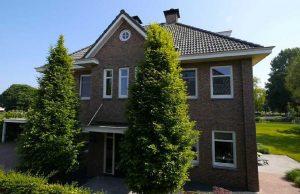 Foto’s: André Hazes zet zijn peperdure villa op Funda: “Monique in paniek!” André Hazes