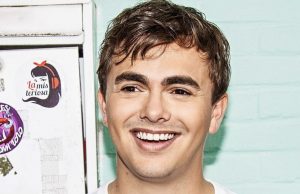 Foto: Flemming zwaar de pineut bij vriendin: “‘Nudes’ op Snap!” Flemming