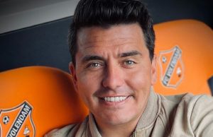 Jan Smit is helemaal klaar met Nederland en vertrekt voorgoed! Jan Smit