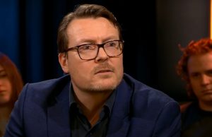 Zien: ‘Prins Constantijn en zoon hardhandig uit ADE-feest in Escape gezet!’ Prins Constantijn