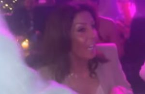 Video: Rachel Hazes is compléét uit haar plaat gegaan bij Hans Klok! Rachel Hazes