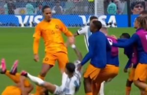 Nieuwe beelden: Bergwijn deelde keiharde rechtse uit aan Argentijn! Bergwijn