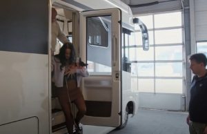 Frank Lammers sloopt Nicol Kremers in voice-over Massa is Kassa! Frank Lammers