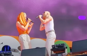 Maan en Goldband doen een Mia-en-Dionnetje op Koningsdag: ‘Wat is dit vals!’ Maan