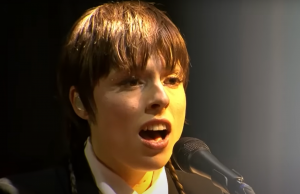 Mia en Dion zongen ‘bijna niet vals’ bij Khalid & Sophie maar krijgen slecht nieuws! Mia en Dion