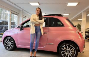 Foto: Ken je die roze Fiat 500 van Nicol nog? Dit heeft Peter Gillis ermee gedaan! Peter Gillis
