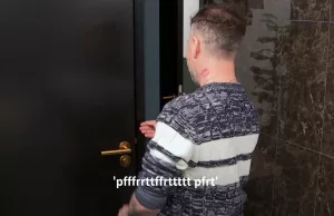 Leuke date in Lang Leve de Liefde, maar dan doet mevrouw deur open tijdens het poepen! Lang Leve de Liefde