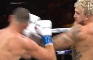 Beelden: Jake Paul ramt MMA-legende Nate Diaz de ring uit! Jake Paul