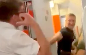 Video: Méér beelden verschenen van dame die van bil gaat tijdens EasyJet-vlucht! EasyJet