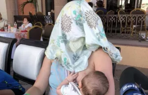 Man eist dat vrouw zich bedekt tijdens het geven van borstvoeding, vrouw reageert geniaal! Borstvoeding