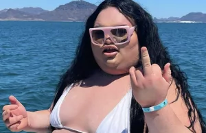 23-jarige Ali zoekt een man: ‘Je moet minstens 6 nullen op je rekening hebben staan…’ 23-jarige Ali