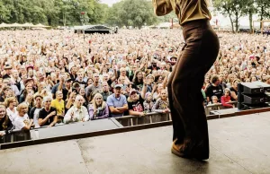 YESSS: Déze zangeres vertegenwoordigd Nederland op het Eurovisie Songfestival! Eurovisie Songfestival