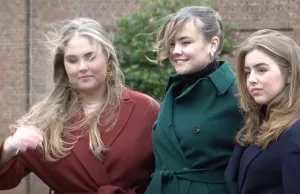 Prinses Ariane steelt de show tijdens de Winterfotosessie: ‘Wat heeft zij gegeten!!?’ Prinses Ariane