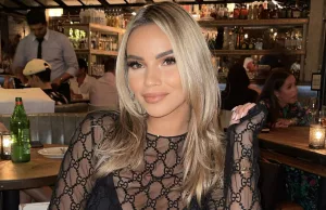 Monica Geuze lust er pap van, betrapt met Ruben Nicolai op afterparty Monica Geuze