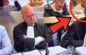 Zien: Mark Gillis ligt te snurken in rechtszaal tijdens rechtszaak tegen Peter Gillis! Mark Gillis