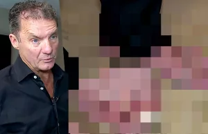 Kijkers gaan over hun nek door de ‘ranzige voeten’ van John de Bever! John de Bever