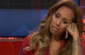 Pijnlijk: Glennis Grace komt erachter dat haar voetbalvriendje al een vriendin heeft! Glennis Grace