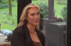 LLDL-Rosa die 13 gasten scoorde op festival gaat uit de kleren op Instagram! LLDL