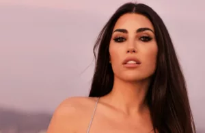 Yolanthe is mannenmoe en heeft nu een relatie met deze bloedmooie vrouw!