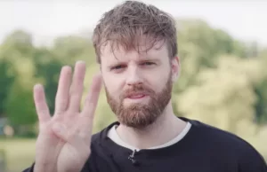 Tim Hofman en BOOS zwaar onder vuur: ‘Dit is gewoon sensatie televisie!’ Tim Hofman