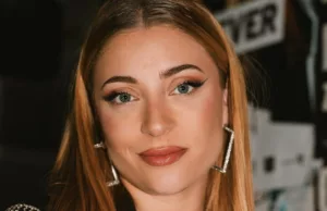 Complete verbazing vanwege onherkenbare Amy uit OG3NE: ‘Wat is er met je gezicht!?’ OG3NE