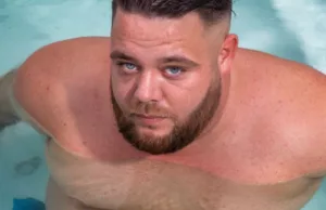 Foto: Mark Gillis is ruim 30 kilo kwijtgeraakt tijdens zijn ziekenhuisverblijf: ‘Sixpack in zicht!’ Mark Gillis