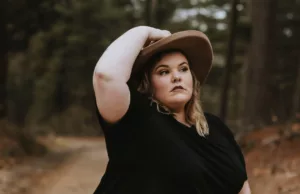 Bianca woest nadat manege haar niet meer paard laat rijden: ‘Vanwege mijn gewicht!’ Bianca