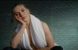 Fans vragen zich af of Joy Beune haar vriendinnen in Playboy laat zien: ‘Je krijgt álles te zien!’