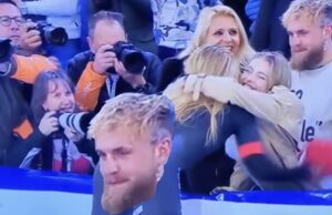 Cameraman bij NK Sprint krijgt op zijn kop vanwege iets teveel interesse in één deel van Jutta Leerdam!