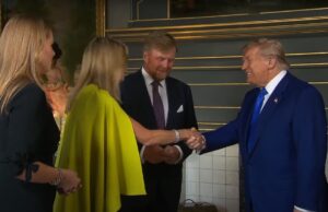 Koning Willem Alexander zichtbaar niet blij met Donald Trump die zijn ’trucje’ uithaalt bij Máxima! Koning Willem Alexander