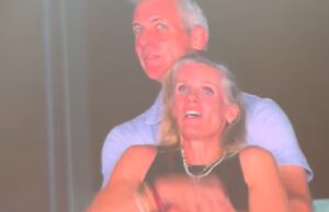 Dit is de vrouw van Andy Byron die na scheiding 35 miljoen krijgt: ‘Waarom zou je háár bedriegen!’