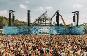 Het ging helemaal los bij de nieuwe mainstage van Tomorrowland, toch massale claims!