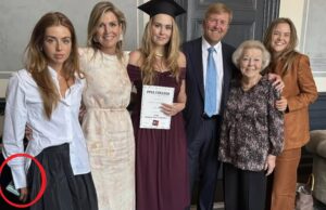 Prinses Alexia gaat opnieuw viraal door nogal opvallende sticker op haar telefoon!
