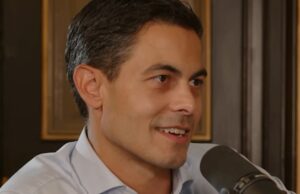 Rob Jetten zegt dat de kritiek op zijn vlieggedrag uit homohaat voortkomt