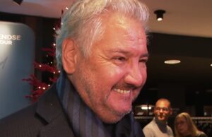 René Froger in zijn nieuwe Maybach van 4 ton mét gehandicaptenparkeerkaart