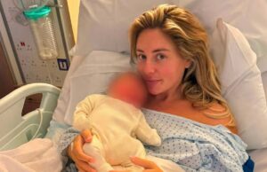 Bonnie Blue bevallen van eerste kindje en heeft direct een walgelijke boodschap